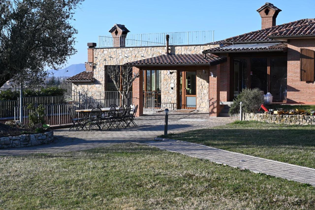 Agriturismo A Casa Mia 古比奥 外观 照片